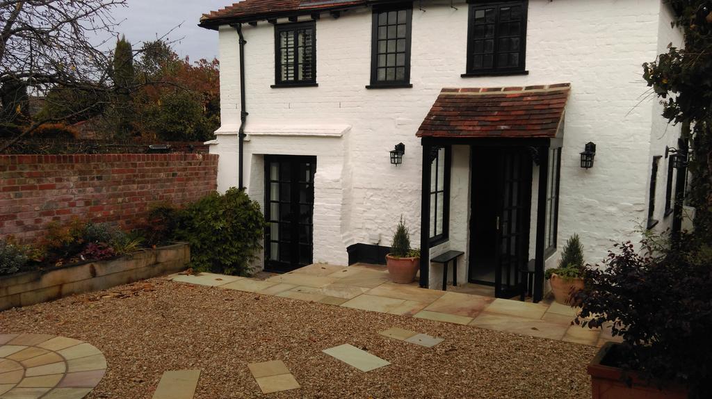 Henry VIII Cottage In The Heart Of Henley Extérieur photo
