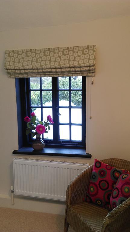 Henry VIII Cottage In The Heart Of Henley Extérieur photo