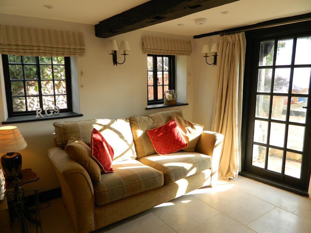 Henry VIII Cottage In The Heart Of Henley Extérieur photo