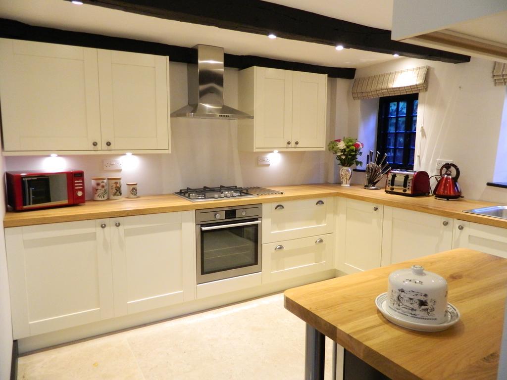 Henry VIII Cottage In The Heart Of Henley Extérieur photo