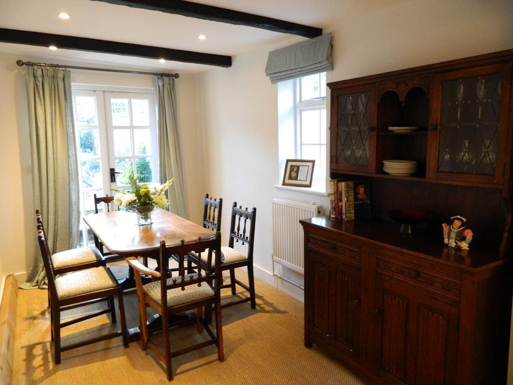 Henry VIII Cottage In The Heart Of Henley Extérieur photo